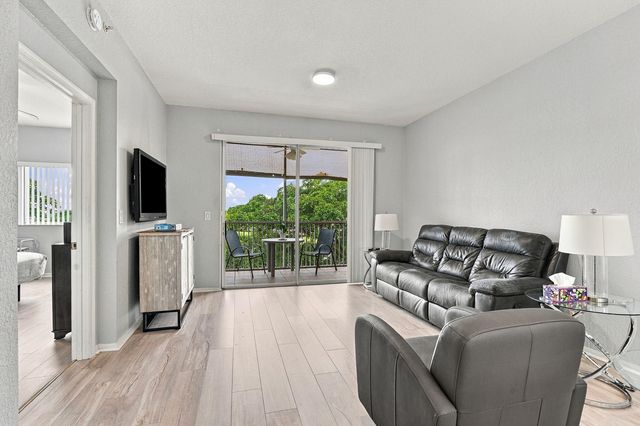 7755 Yardley Drive 410, Tamarac, FL 33321