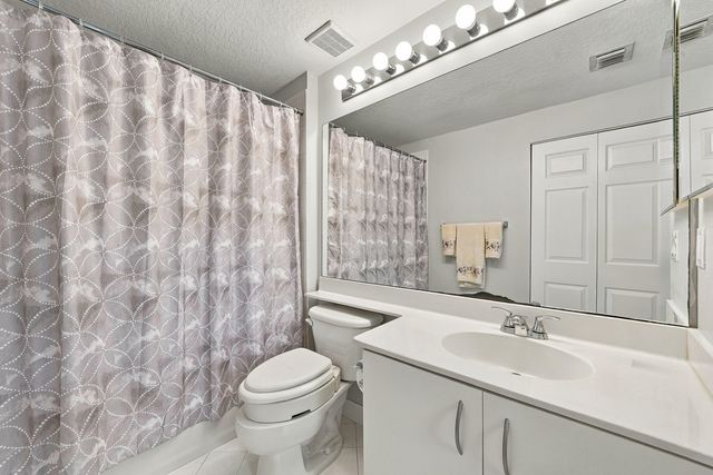 7755 Yardley Drive 410, Tamarac, FL 33321