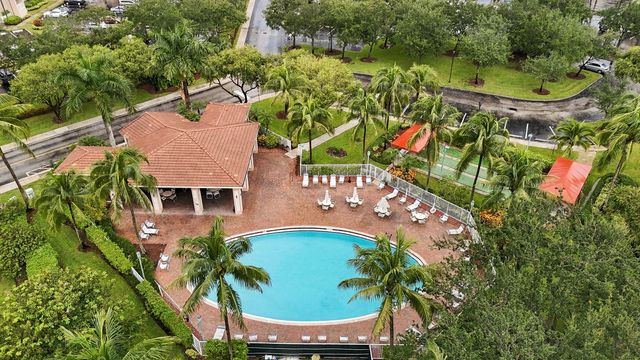 7755 Yardley Drive 410, Tamarac, FL 33321