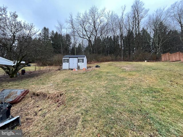 3 GOLF RD, Barnesville, PA 18214