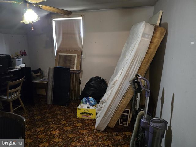 3 GOLF RD, Barnesville, PA 18214