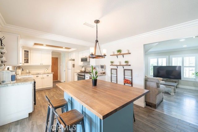 8636 Rancho Cerona Drive, Paramount, CA 90723