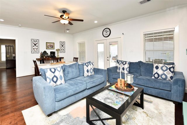 7954 Sparta Street, Houston, TX 77028