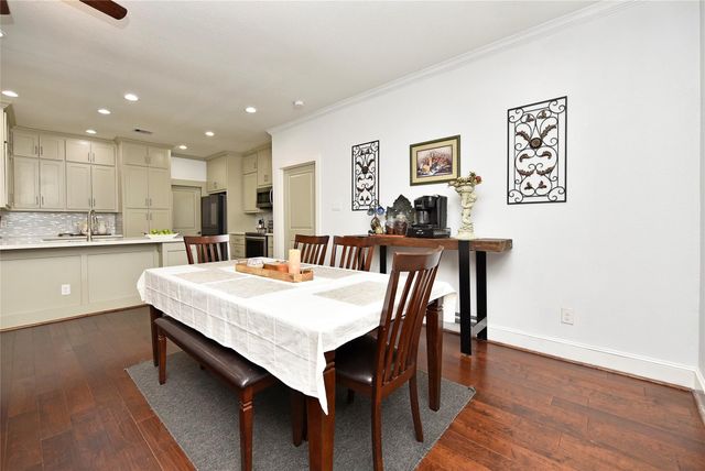 7954 Sparta Street, Houston, TX 77028