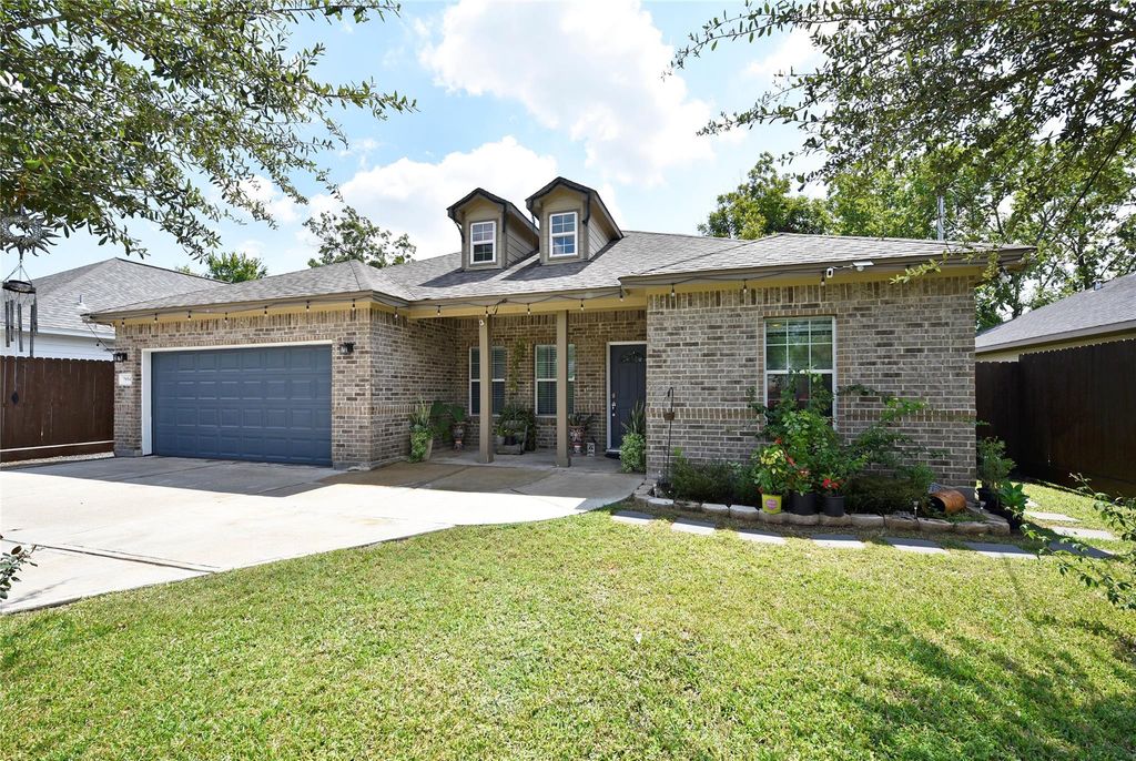 7954 Sparta Street, Houston, TX 77028