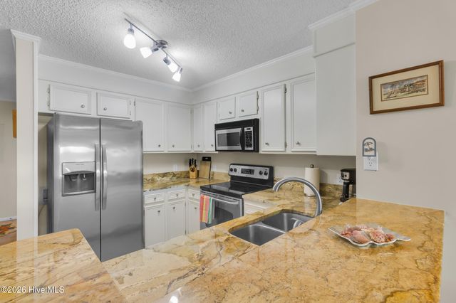 2509 W Fort Macon Road 102-B, Atlantic Beach, NC 28512