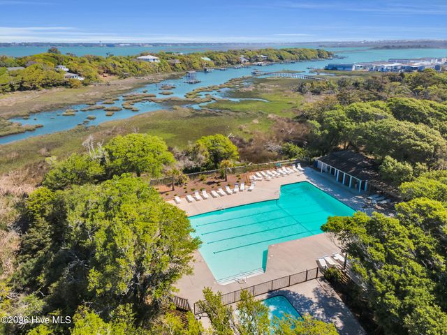 2509 W Fort Macon Road 102-B, Atlantic Beach, NC 28512