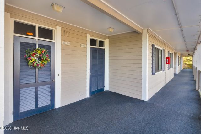 2509 W Fort Macon Road 102-B, Atlantic Beach, NC 28512