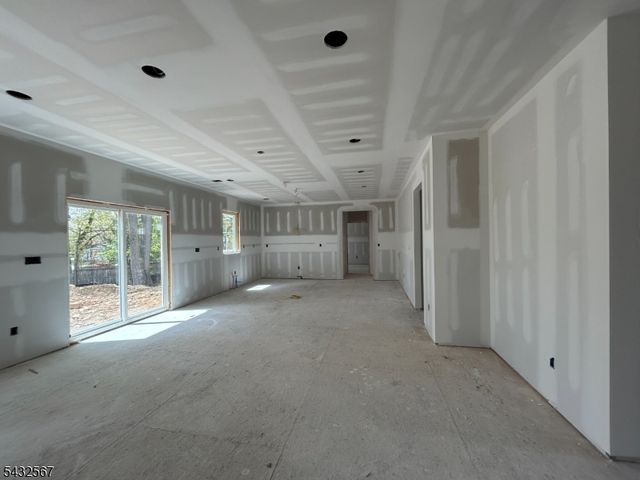 6 Chamberlain Ln, Mount Olive Twp., NJ 07828