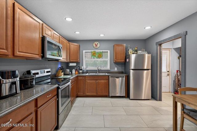 14189 GLEN FARMS Drive, Glen St. Mary, FL 32040