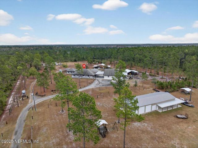 14189 GLEN FARMS Drive, Glen St. Mary, FL 32040