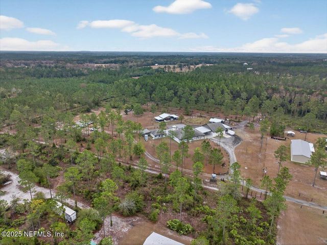 14189 GLEN FARMS Drive, Glen St. Mary, FL 32040