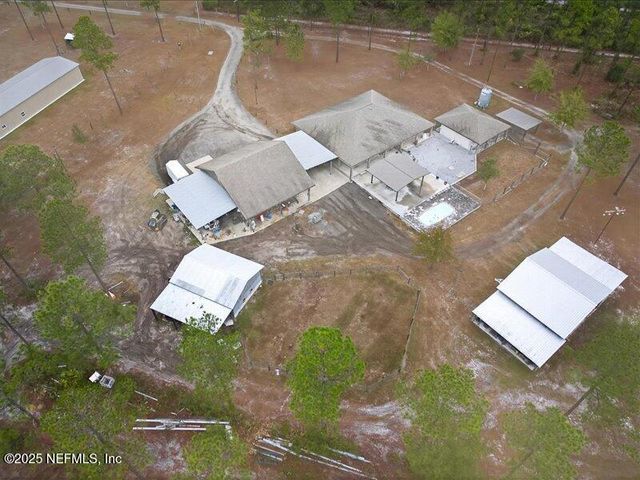 14189 GLEN FARMS Drive, Glen St. Mary, FL 32040