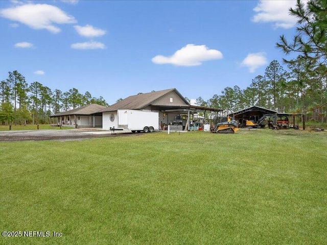 14189 GLEN FARMS Drive, Glen St. Mary, FL 32040