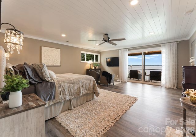 20732 Eastpoint Drive, Cornelius, NC 28031