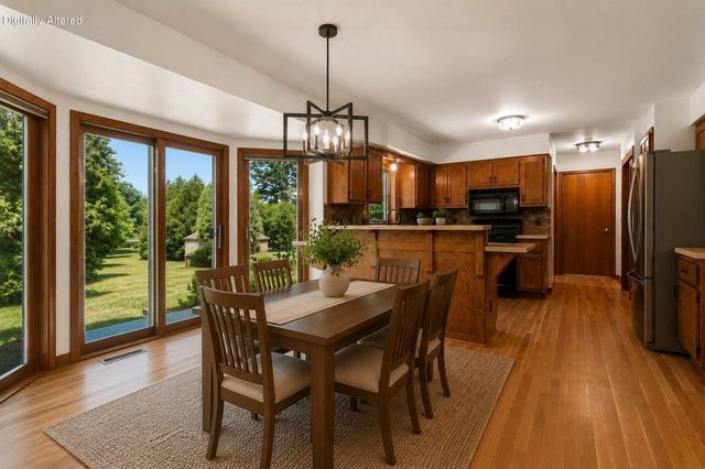 2230 Stony Ridge DRIVE, Waukesha, WI 53189