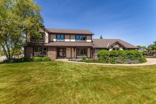 2230 Stony Ridge DRIVE, Waukesha, WI 53189