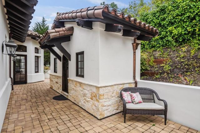 1425 Oleada Road, Pebble Beach, CA 93953