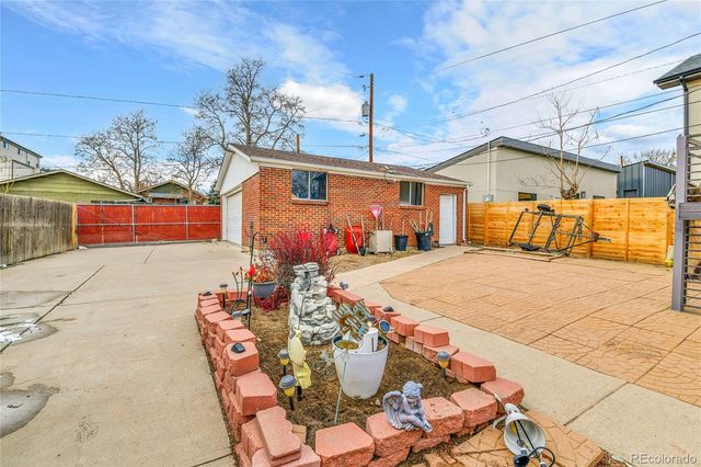 3929 Lipan Street, Denver, CO 80211