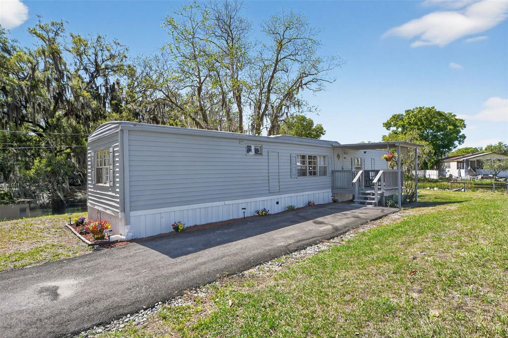2944 PALM CIRCLE, Haines City, FL 33844