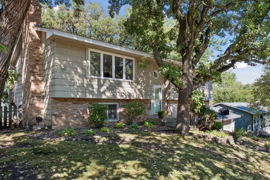 16015 Oak Shore Drive, Lakeville, MN 55044 — photo 5