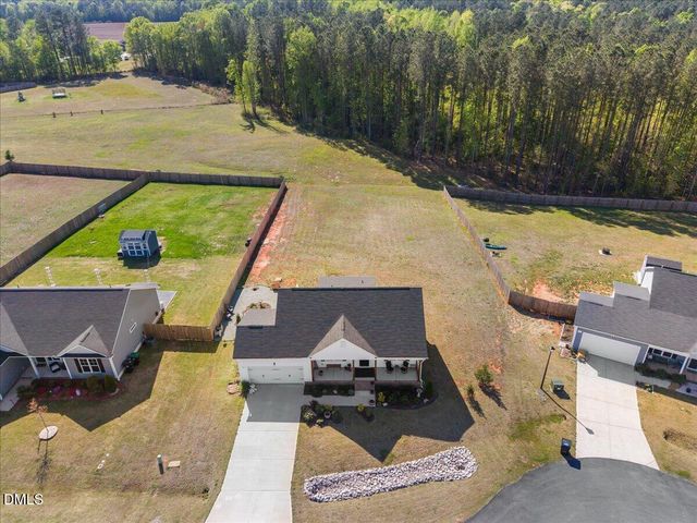 469 Olde Place Drive, Zebulon, NC 27597