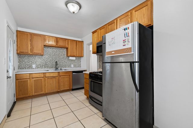 1217 7th Avenue S, South Saint Paul, MN 55075