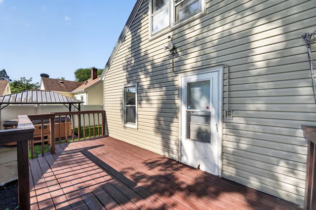 1217 7th Avenue S, South Saint Paul, MN 55075