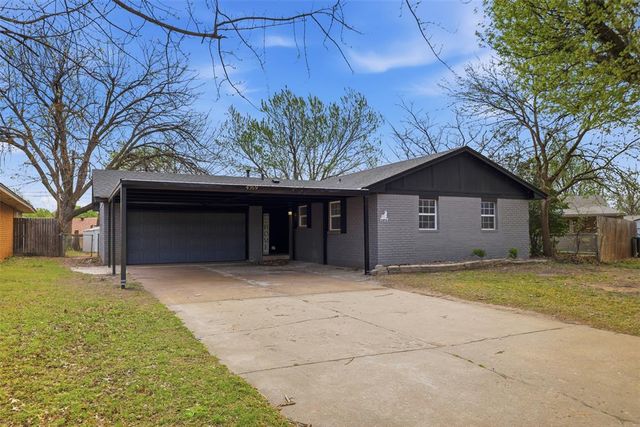 4769 Spiva Drive, Del City, OK 73115