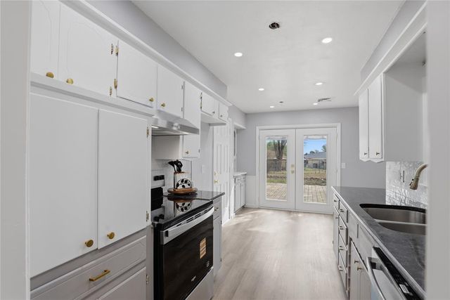 4769 Spiva Drive, Del City, OK 73115