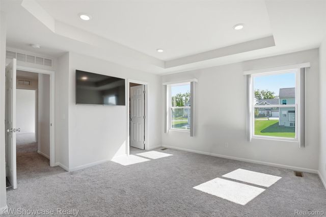 249 Saddleback Court, White Lake Charter Township, MI 48386