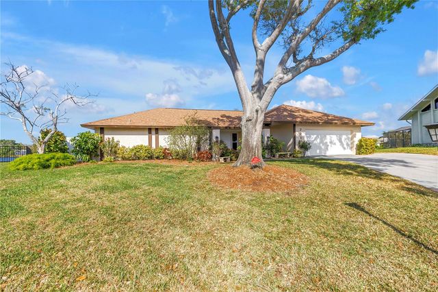 771 SUWANNEE COURT NE, St Petersburg, FL 33702