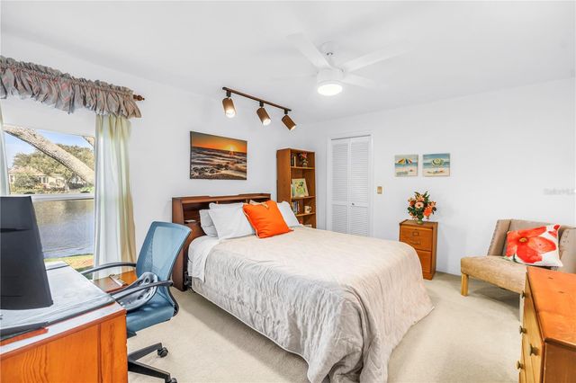 771 SUWANNEE COURT NE, St Petersburg, FL 33702