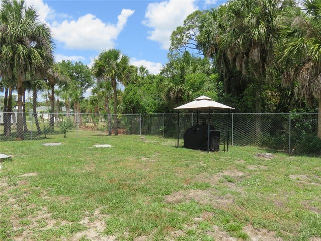 2166 VILLA GREEN AVENUE, North Port, FL 34288