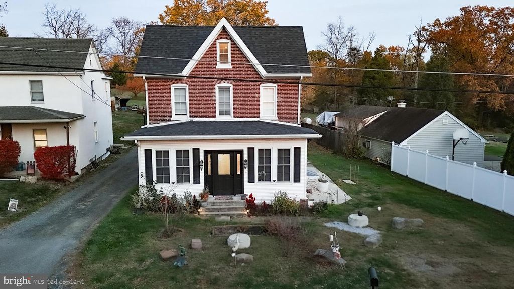 129 RATTLESNAKE HILL RD, Boyertown, PA 19512