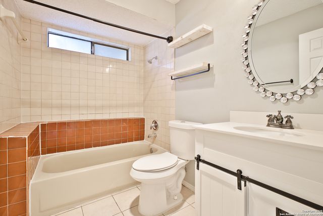 6100 Woodlake Pkwy Apt 706, San Antonio, TX 78244