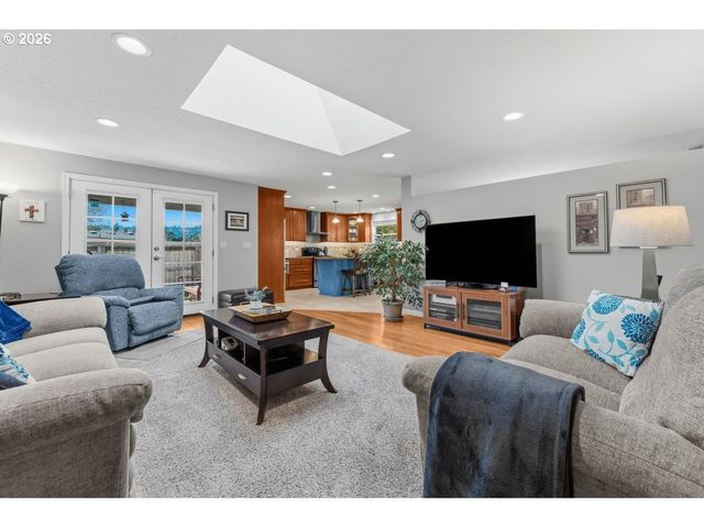 3001 Se CONCORD Rd, Milwaukie, OR 97267