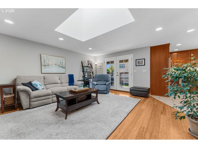 3001 Se CONCORD Rd, Milwaukie, OR 97267