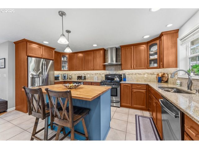 3001 Se CONCORD Rd, Milwaukie, OR 97267