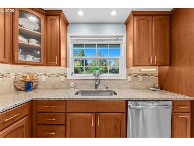 3001 Se CONCORD Rd, Milwaukie, OR 97267