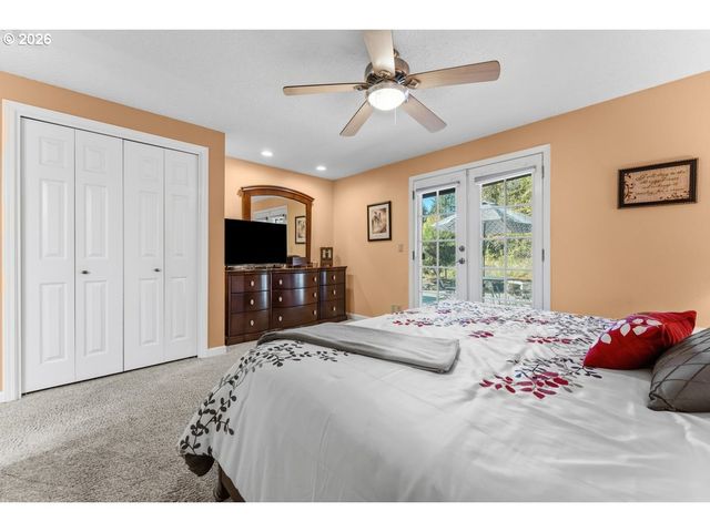 3001 Se CONCORD Rd, Milwaukie, OR 97267