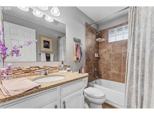3001 Se CONCORD Rd, Milwaukie, OR 97267