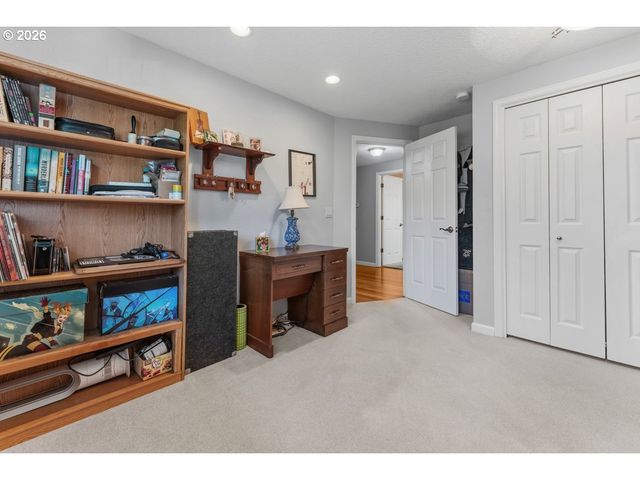 3001 Se CONCORD Rd, Milwaukie, OR 97267