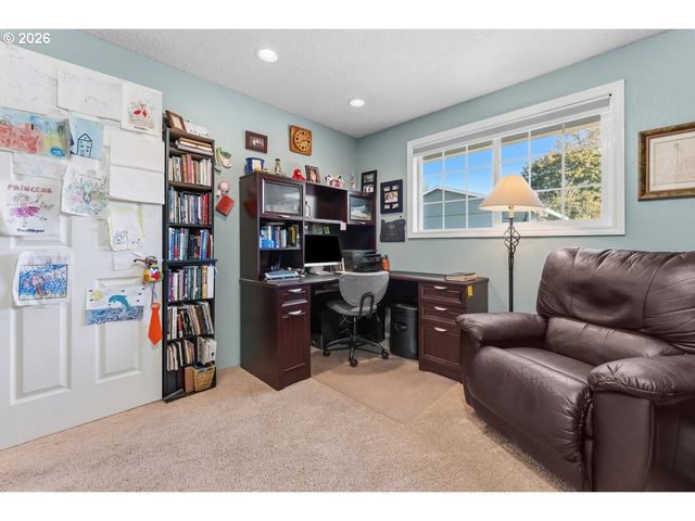 3001 Se CONCORD Rd, Milwaukie, OR 97267