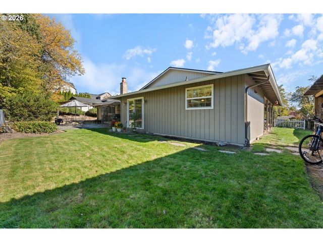 3001 Se CONCORD Rd, Milwaukie, OR 97267