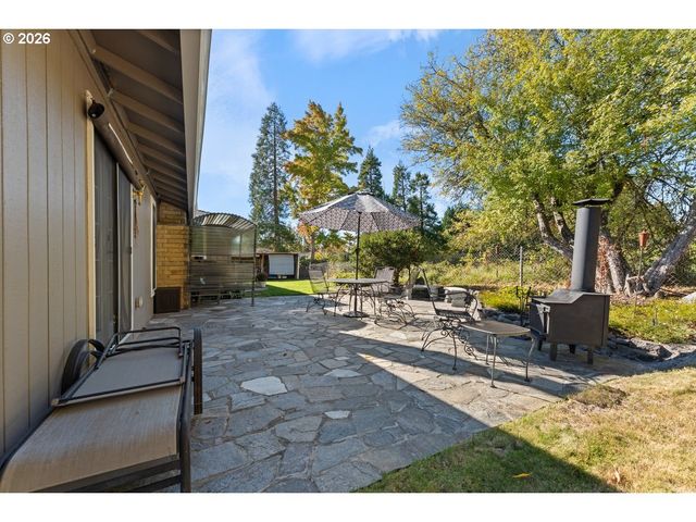 3001 Se CONCORD Rd, Milwaukie, OR 97267