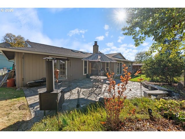 3001 Se CONCORD Rd, Milwaukie, OR 97267
