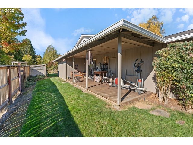 3001 Se CONCORD Rd, Milwaukie, OR 97267