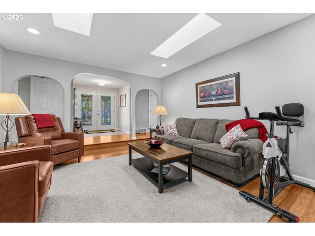 3001 Se CONCORD Rd, Milwaukie, OR 97267