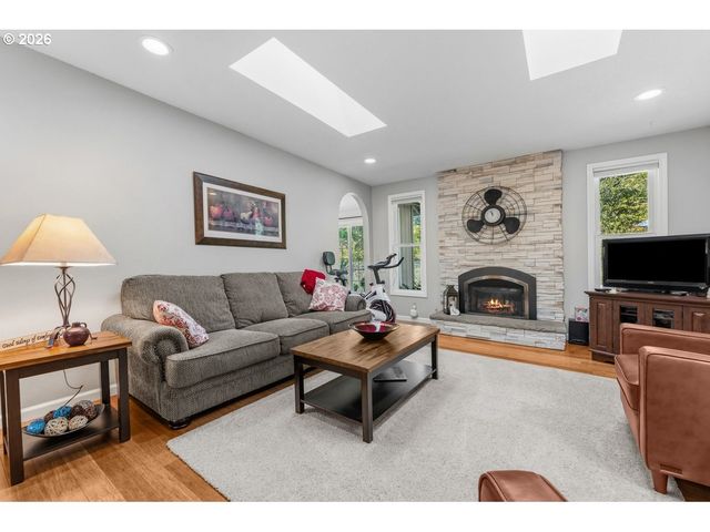 3001 Se CONCORD Rd, Milwaukie, OR 97267